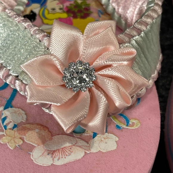 *NWT  Disney Princess Handmade Flip Flops Sz 5-6 - Picture 9 of 11